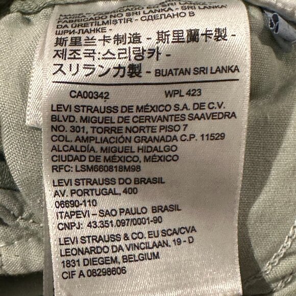 Levi’s Women’s Cargo Pants - Picture 5 of 8